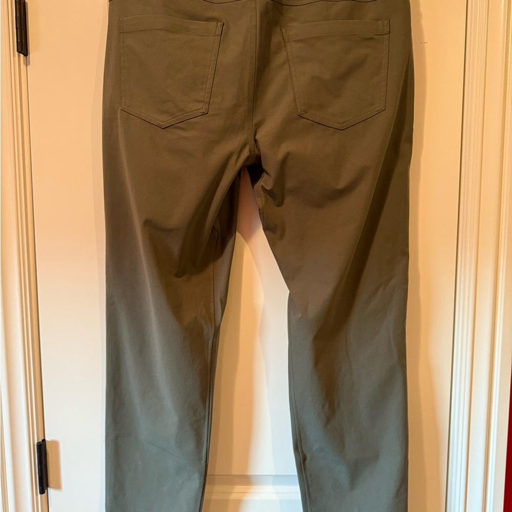 Lululemon ABC Slim-Fit 5 Pocket Pant - Picture 8 of 8